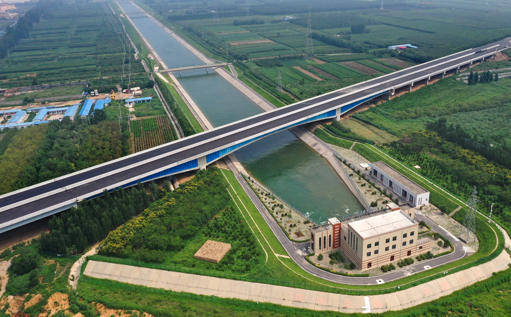 石家莊南繞城高速跨南水北調(diào)大橋